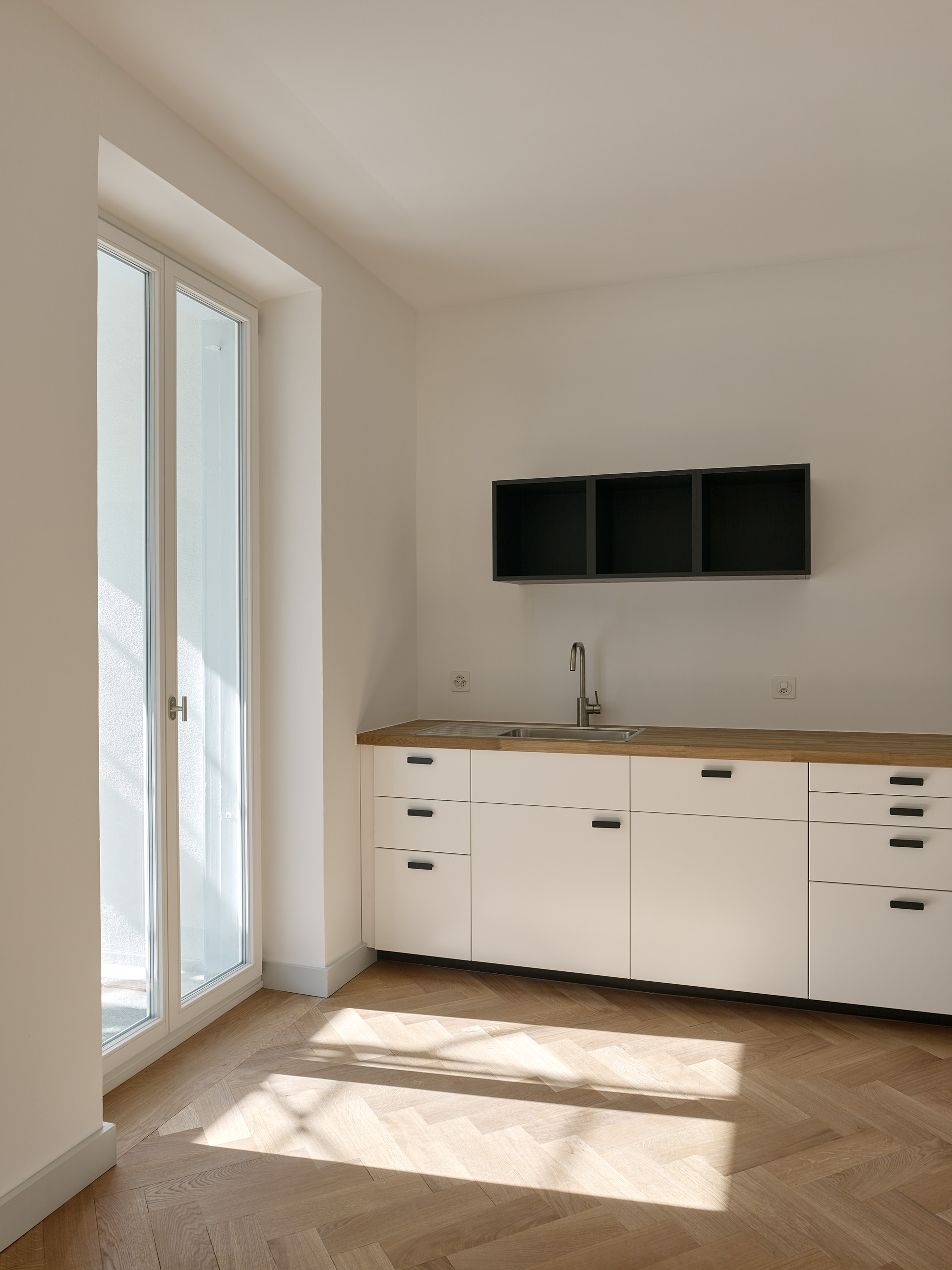 E19697 Alpa 086242 SCREEN